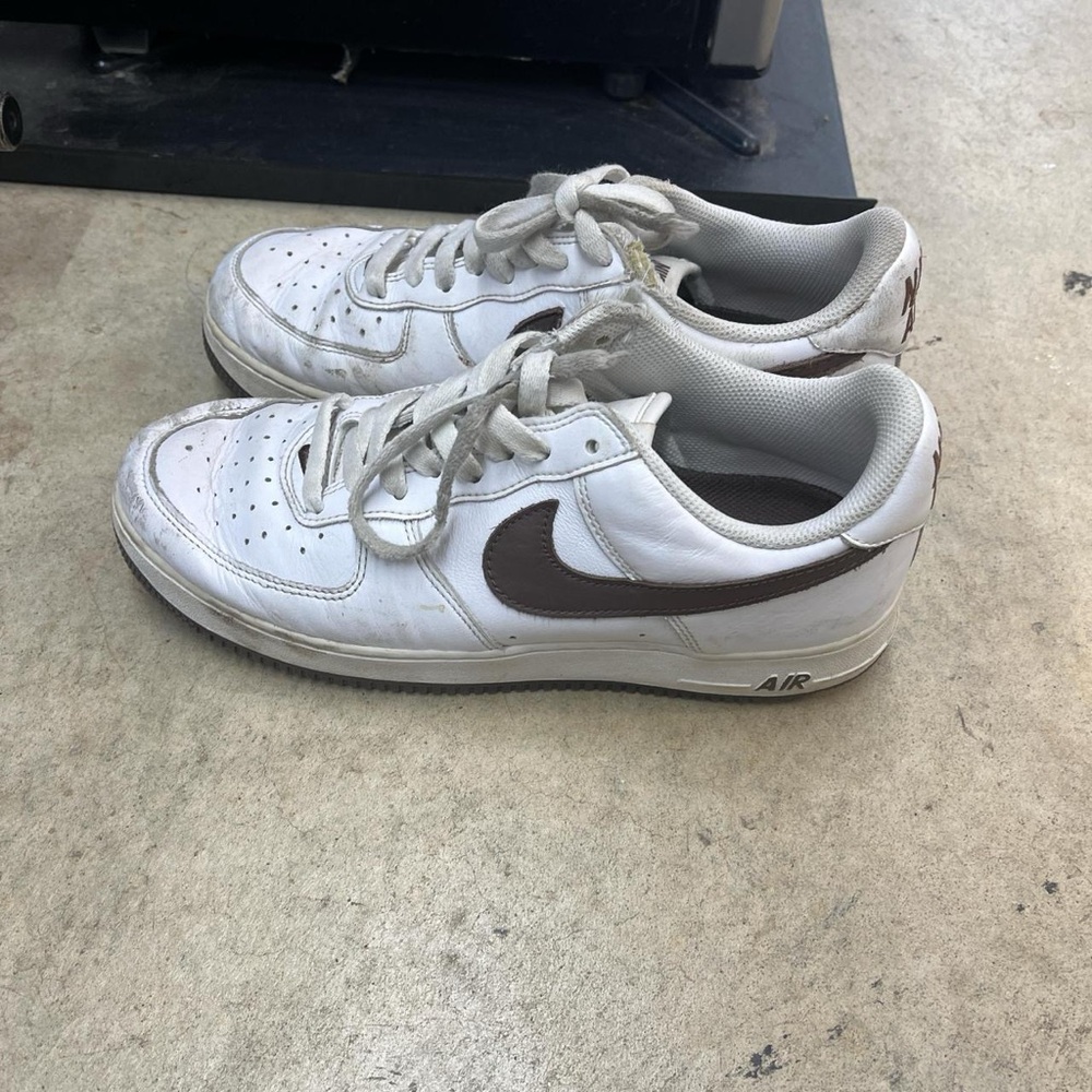 Nike Air White and Brown Men's Sneakers